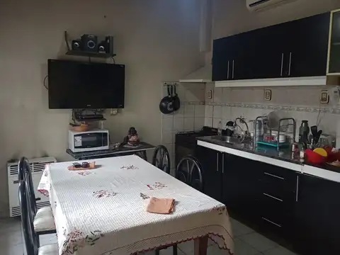 Depto Tipo Casa en Venta 40 años
