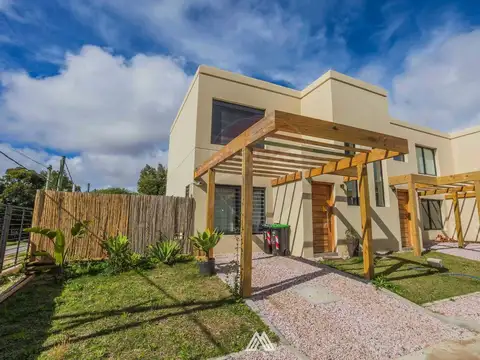 Venta casa a Estrenar 2 dormitorios cochera