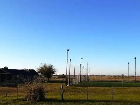 Local en Venta en General Lavalle, USD 1