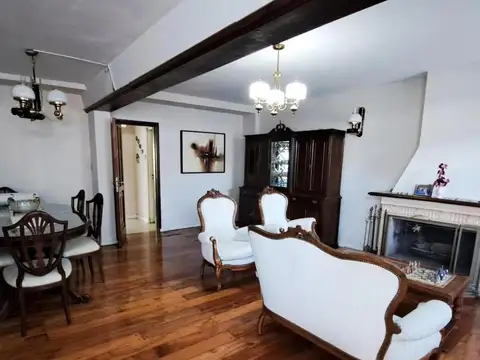 Casa en Venta en Castelar, USD 375.000