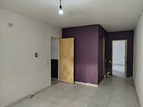 Casa 3 ambientes con 1 baño