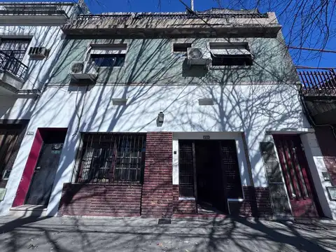 IMPERDIBLE! PH 3 Amb, al frente, PB, Sin Expensas.