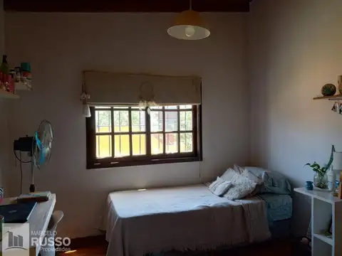 CHALET 6 AMBIENTES c/ PISCINA – PARQUE JOHNSTON