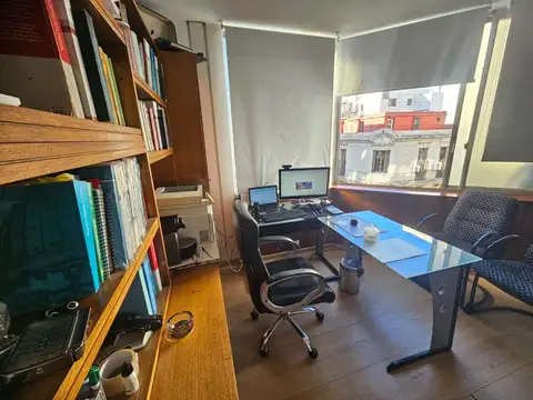 VENTA DE OFICINA ZONA TRIBUNALES AL FRENTE 3 AMB