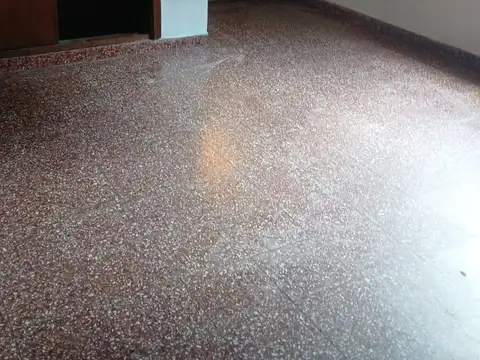 Departamento tipo casa en alquiler en La Plata