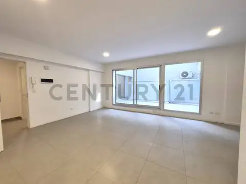 VENTA MONOAMBIENTE CON PATIO CABALLITO ¨BAJO DE PRECIO¨