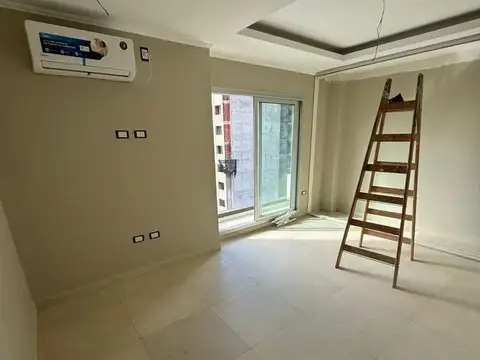 DF746 - DEPARTAMENTO EN VENTA EDIF. ROCK ZAFIRO C. SAN LORENZO Y ALVEAR