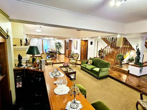 Casa 6 ambientes con 6 baños