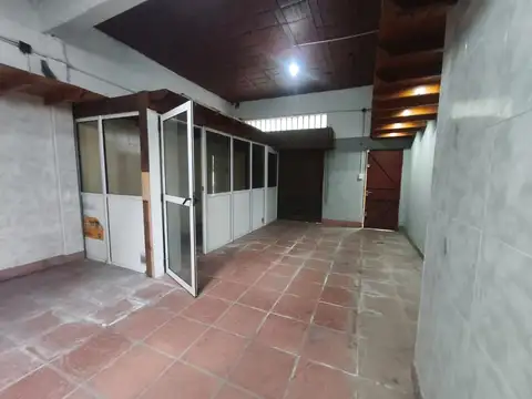 Local en Alquiler en Hurlingham, $ 550.000