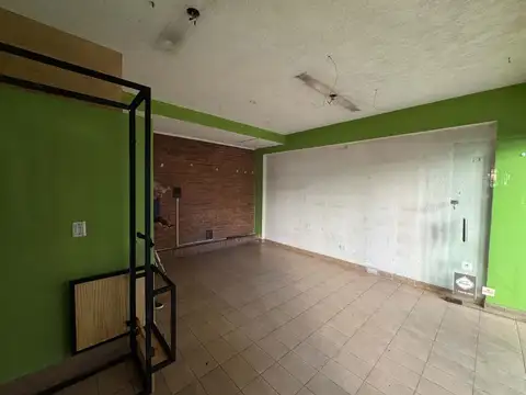 Local en Alquiler en Ramos Mejia, $ 600.000