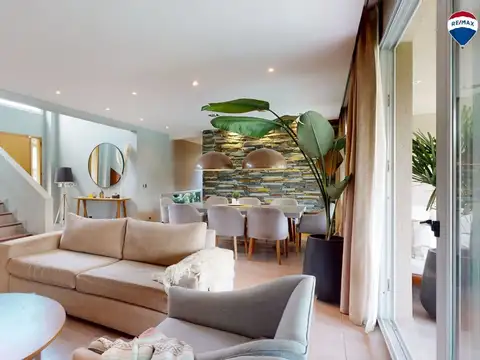 Venta Casa 8amb LasLomas Haras Santa Maria c/RENTA