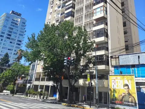 Av Libertador 1900, Piso 16