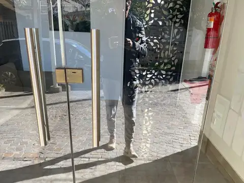 Valentín Cardozo 2300, Piso 1