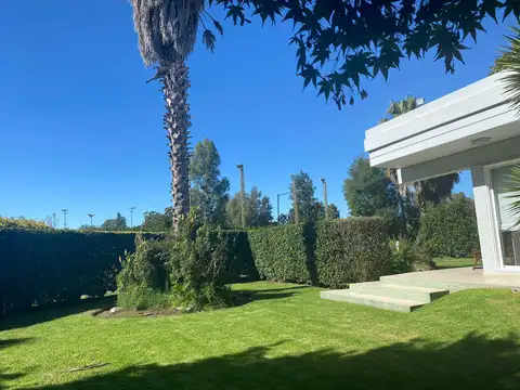 Casa en Alquiler Temporal en Campo Chico, USD 16.500