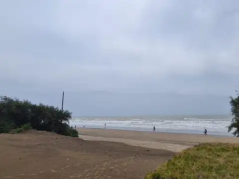 AVENIDA COSTANERA  al 4000 ENTRE ALBERDI Y SARMIENTO