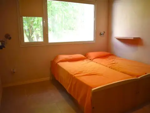 Casa 5 ambientes con 4 baños