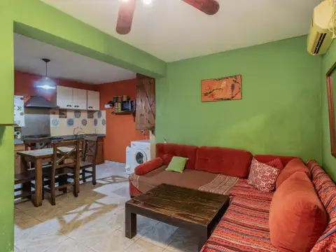 Depto Tipo Casa 6 ambientes con 1 baño