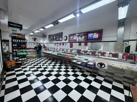 Excelente Local doble sobre Av. Los Incas