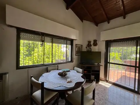 Depto Tipo Casa en Venta de 3 ambientes