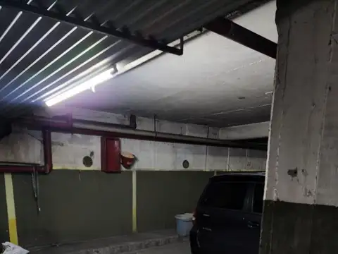 Venta Cochera Olivos Centro