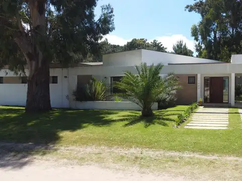 Casa alquiler 6 huespedes en Pinamar
