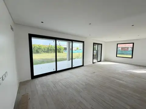 Venta Casa Barrio Vila Marina, Villanueva, Benavídez, Tigre