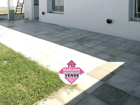 Casa 5 ambientes con 2 baños