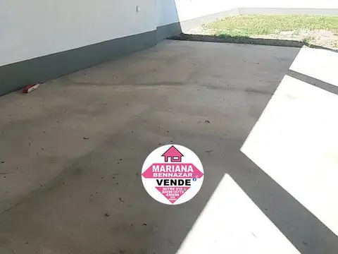 Casa 5 ambientes con 2 baños