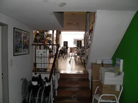 LOCAL 100M2 MÁS ENTREPISO