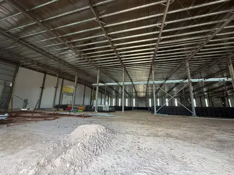 Galpon en Alquiler 120  mts Fondo