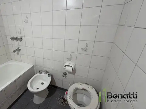 Casa 3 ambientes con patio cubierto y terraza