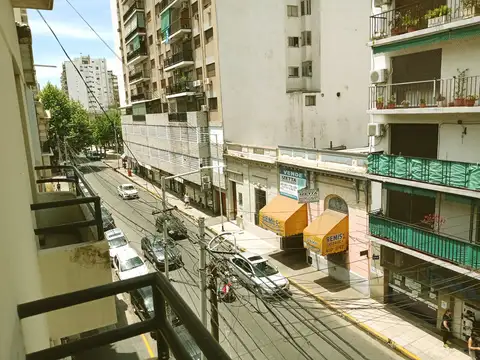 Gral Juan Lavalle 100, Piso 2