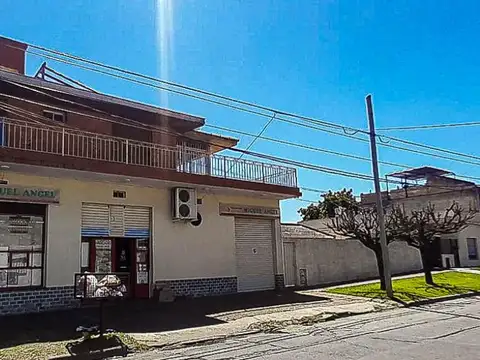 Local en Venta en Jose Leon Suarez, USD 210.000