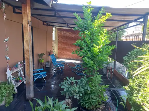 CASA EN VENTA EN GRAL RODRIGUEZ