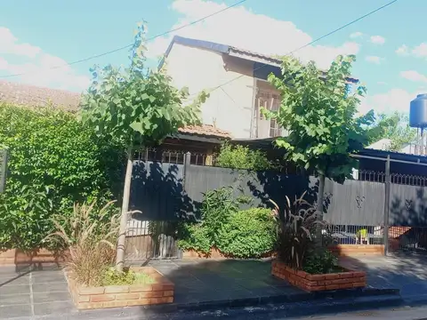 CASA EN VENTA EN GRAL RODRIGUEZ