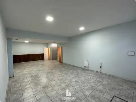OPENHOUSE vende maravilloso local comercial en Godoy Cruz
