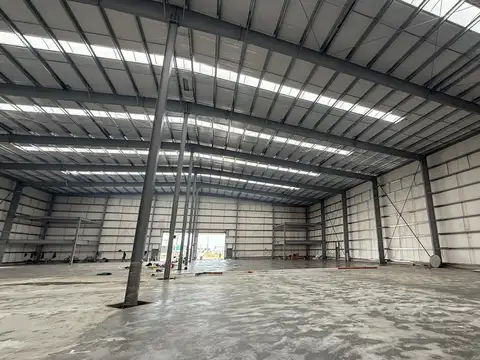 Terreno en Alquiler 84  mts Fondo