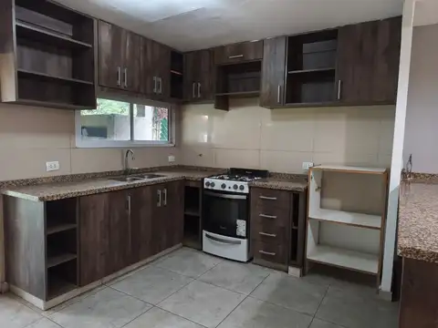 Casa en Alquiler de 3 dormitorios