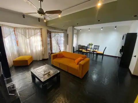 CASA AMERICANA IMPECABLE ESTADO