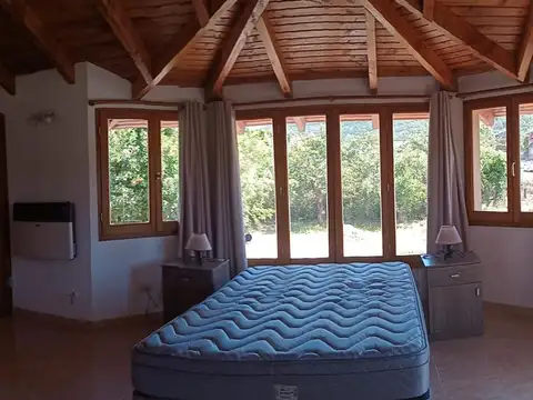 Casa 6 ambientes con 3 baños