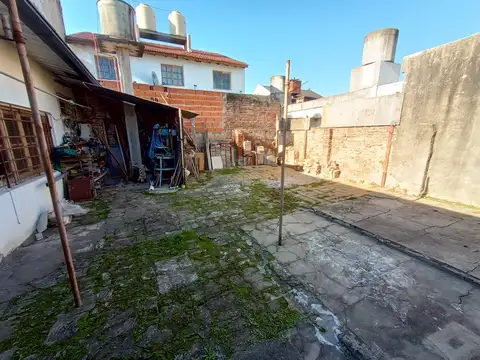 Terreno en Venta en Villa Luzuriaga, USD 110.000