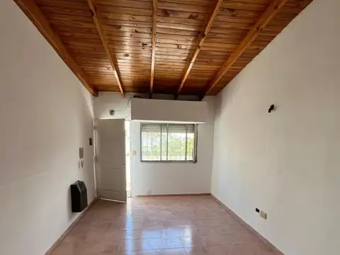 45 Entre 1 Y 2 , Piso 3