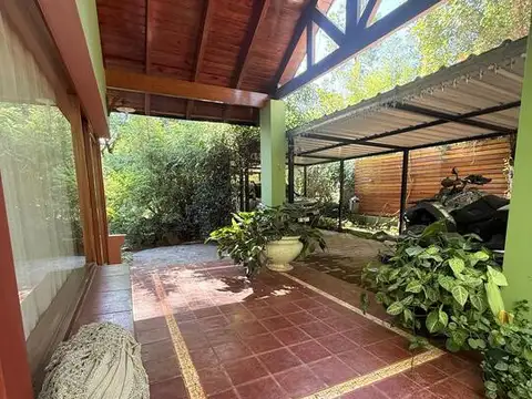 Casa 6 ambientes con 3 baños