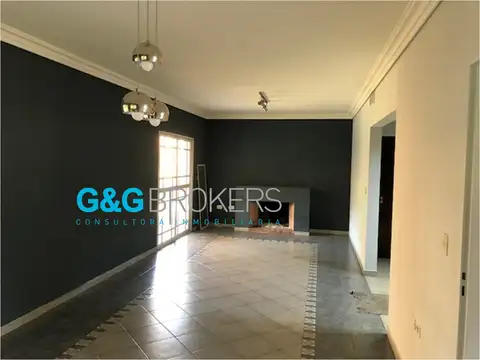 Casa en Venta en Barrio Parque Leloir, USD 400.000