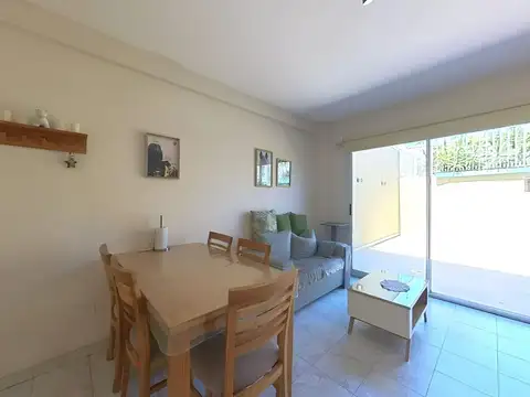 VENTA PH 2 AMBIENTES JARDIN PROPIO IMPECABLE