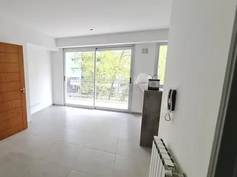 Departamento en Alquiler en Quilmes, $ 700.000