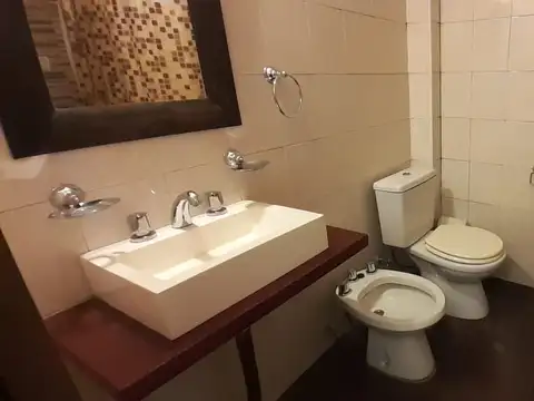 DEPTO 2 AMB C/BAULERA, REFACCIONADO A NUEVO, EXCELENTE ZONA! A SOLO 2 CUADRAS DE LA ESTACION