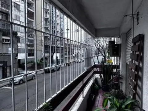 Departamento 6 ambientes con 2 baños