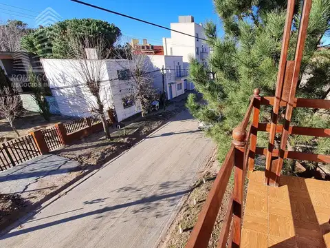 Depto Tipo Casa en Venta de 4 ambientes