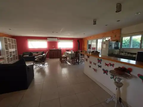 Casa en Venta con 5 cocheras